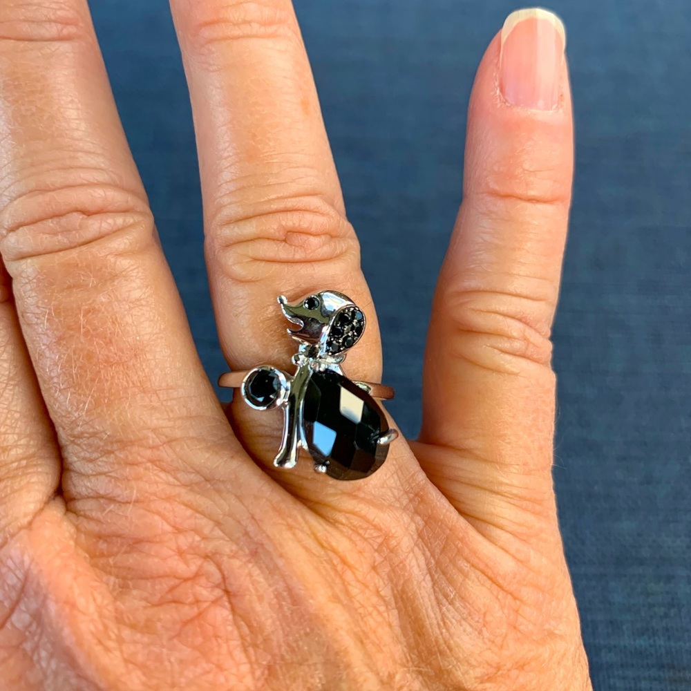 Silver tone dog ring size 7